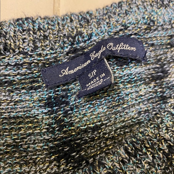 Gorgeous American Eagle Sweater - Picture 3 of 3